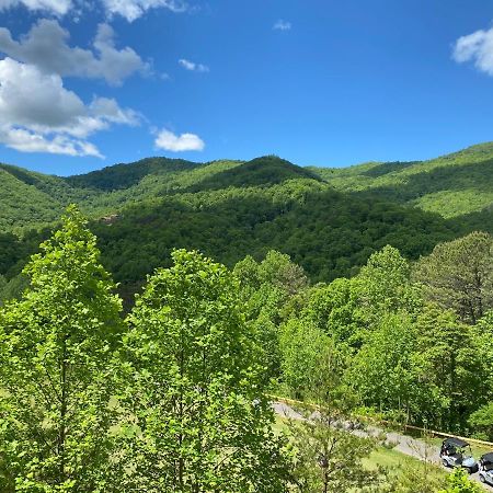 Condo With Stunning Mountain And 6Th Green Views Near Harrahs Cherokee Bryson City Whittier Eksteriør billede