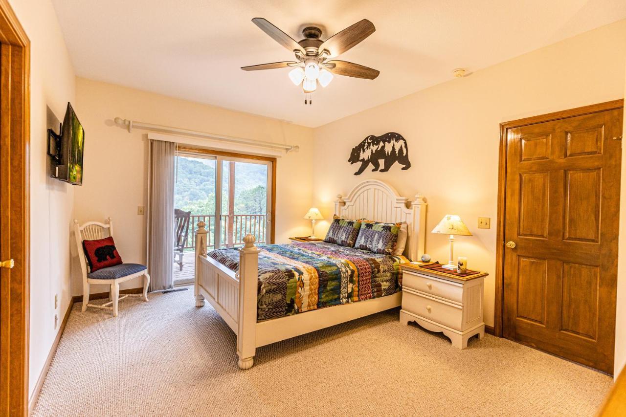 Condo With Stunning Mountain And 6Th Green Views Near Harrahs Cherokee Bryson City Whittier Eksteriør billede